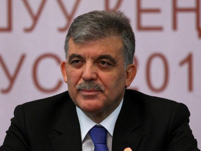 Abdullah Gül Fətullah Gülən əleyhinə qərarı təsdiqlədi