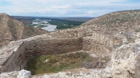 Cənab nazir, bura bilirsiniz, nə qədər turist cəlb etmək olar...