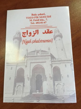 Boşanan azərbaycanlı müğənni məmur oğlu ilə kəbin kəsdirdi