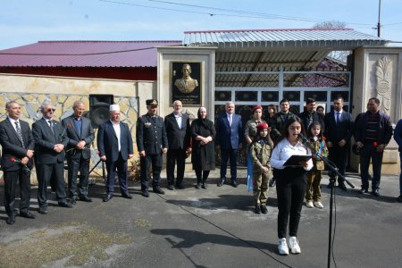 Aprel şəhidi Nicat İsgəndərovun xatirəsi anılıb