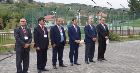 Anar Məmmədov azad olunmuş kənddə seçki qaydalarını pozdu 