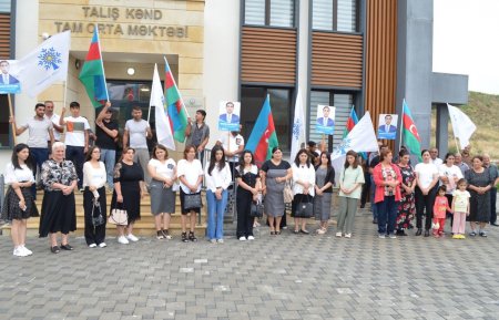 Anar Məmmədov azad olunmuş kənddə seçki qaydalarını pozdu 