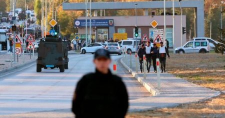 “Kürdlərlə türklər arasında gərginlik olmasını istəyənlər var”