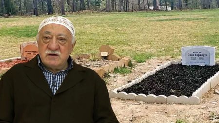 Gülənin məzarında müəmma: bu görüntü heyrət doğurdu